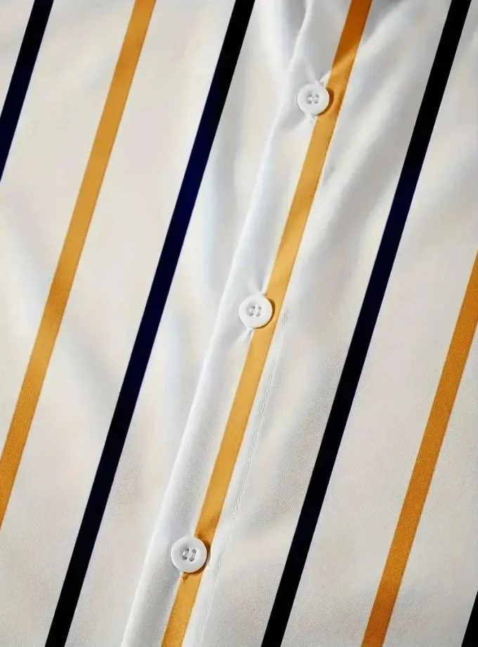 Men's Classic Short Sleeve Silk Shirt with Floral Pattern Casual Button-Up Lapel Collar for Summer Vacation Casual Wear