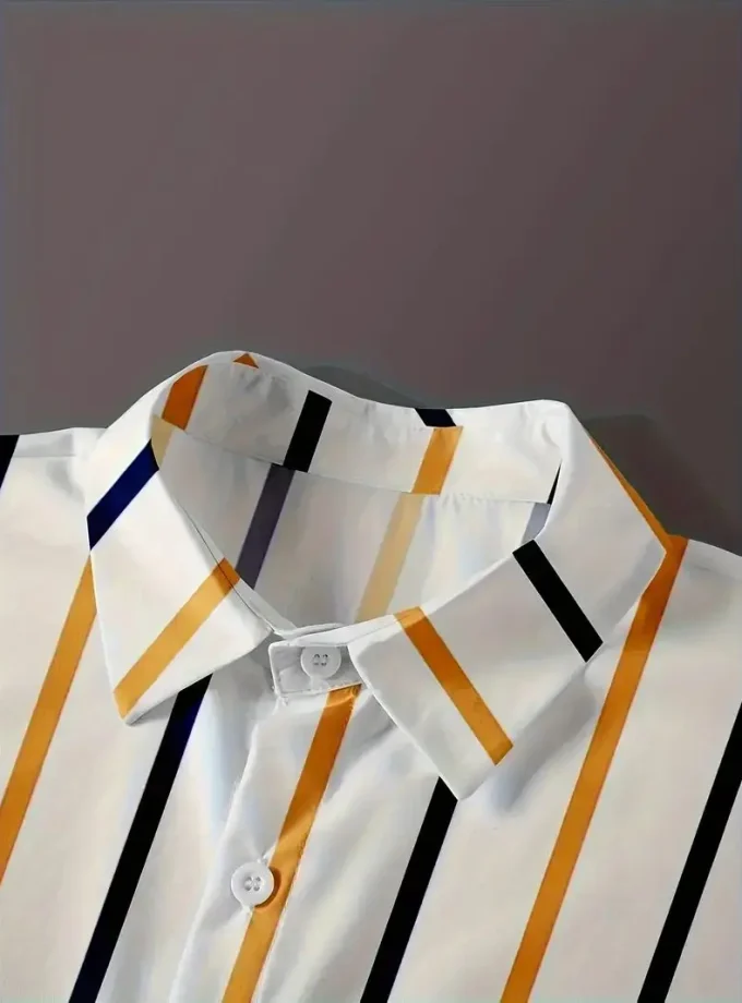 Men's Classic Short Sleeve Silk Shirt with Floral Pattern Casual Button-Up Lapel Collar for Summer Vacation Casual Wear